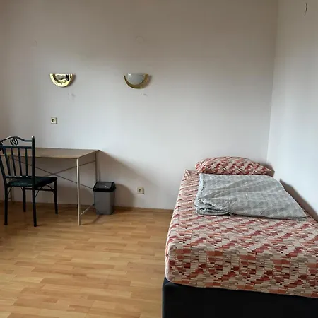 Spacious Near Center Rum i privatbostad *